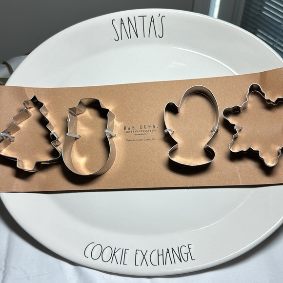 Rae Dunn Santa’s Cookie Exchange platter with cookie cutters - Picture 2 of 3